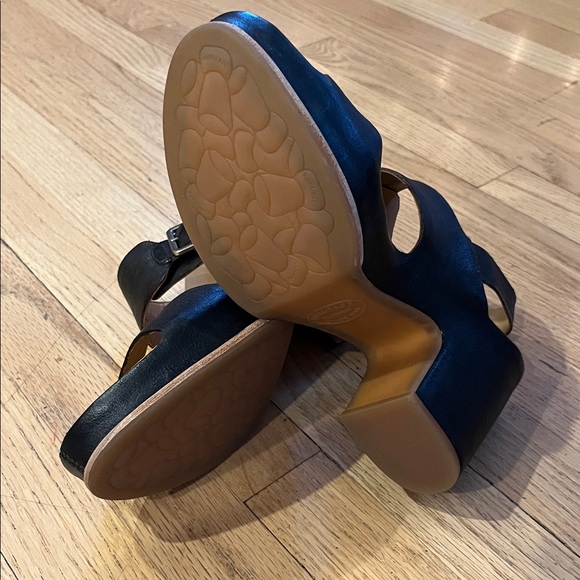 Kork-Ease Women's San Carlos Platform Sandals - Picture 7 of 11